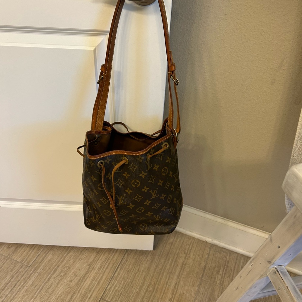 Louis Vuitton Brown Monogram Messenger Bag - Picture 2 of 5